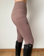 Load image into Gallery viewer, New Mauve Full Grip Leggings