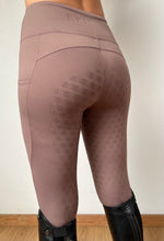 Load image into Gallery viewer, New Mauve Full Grip Leggings