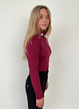 Load image into Gallery viewer, Base Layer Wine