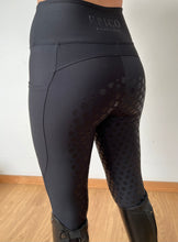 Load image into Gallery viewer, Winter Black Full Grip Leggings