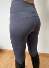 Load image into Gallery viewer, Winter Grey Full Grip Leggings